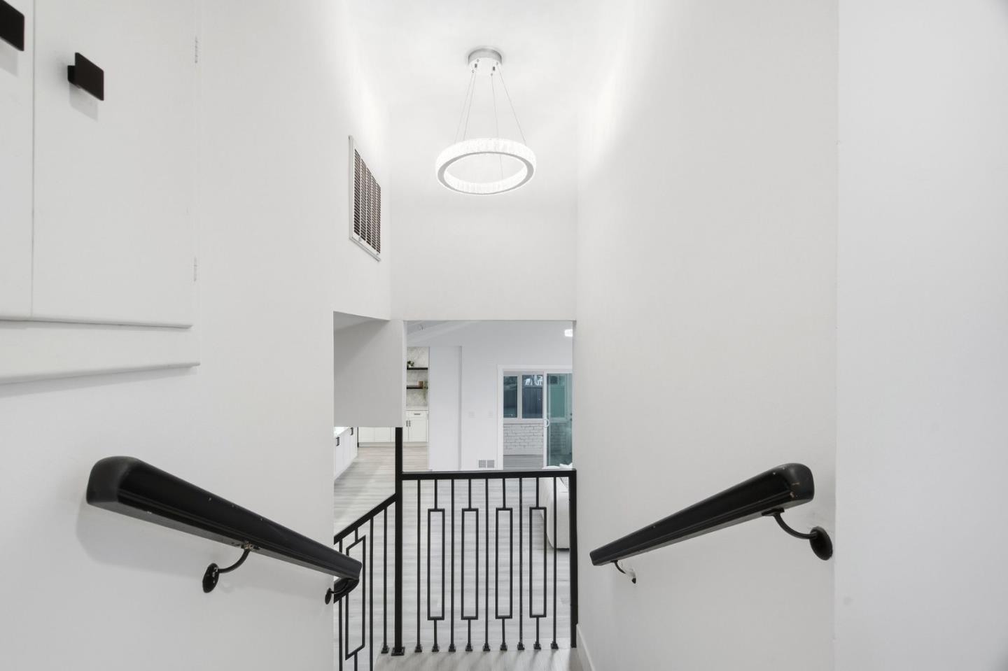 Detail Gallery Image 23 of 44 For 1926 Shulman Ave, San Jose,  CA 95124 - 3 Beds | 2/1 Baths