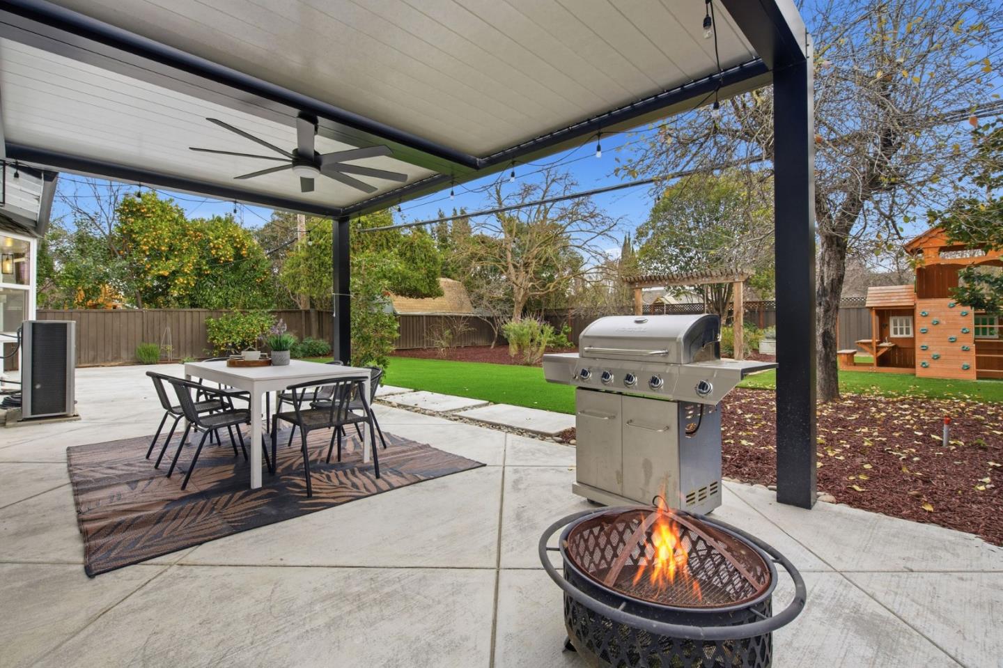 Detail Gallery Image 39 of 44 For 1926 Shulman Ave, San Jose,  CA 95124 - 3 Beds | 2/1 Baths