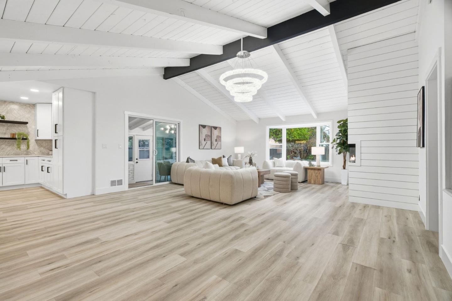 Detail Gallery Image 6 of 44 For 1926 Shulman Ave, San Jose,  CA 95124 - 3 Beds | 2/1 Baths