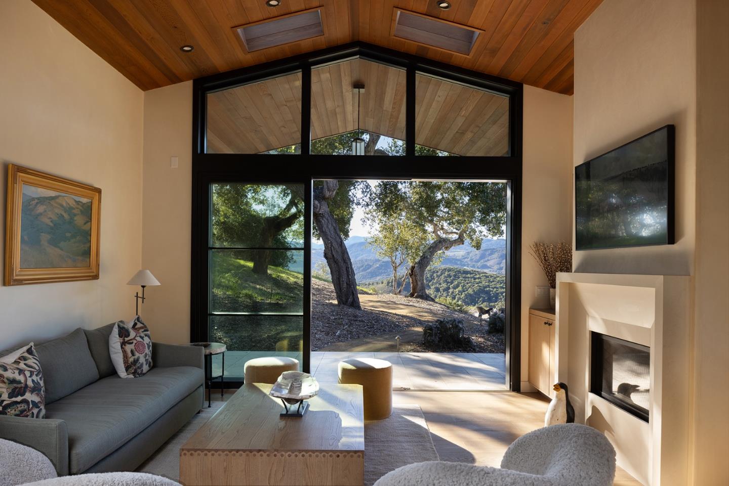 Detail Gallery Image 3 of 41 For 71 Este Canada, Carmel,  CA 93923 - 7 Beds | 7/1 Baths