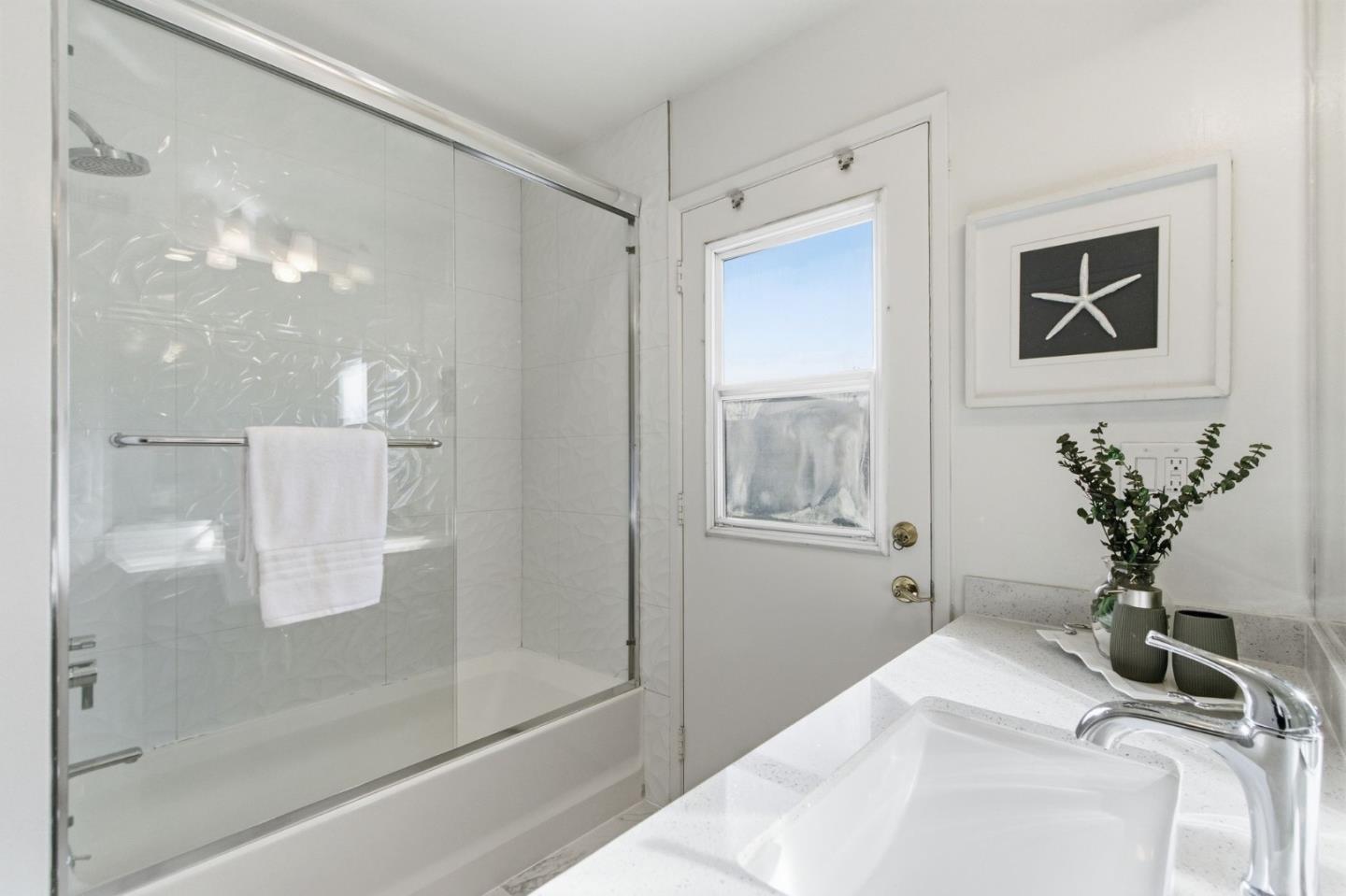 Detail Gallery Image 14 of 38 For 840 Pear Ave, Sunnyvale,  CA 94087 - 4 Beds | 3 Baths