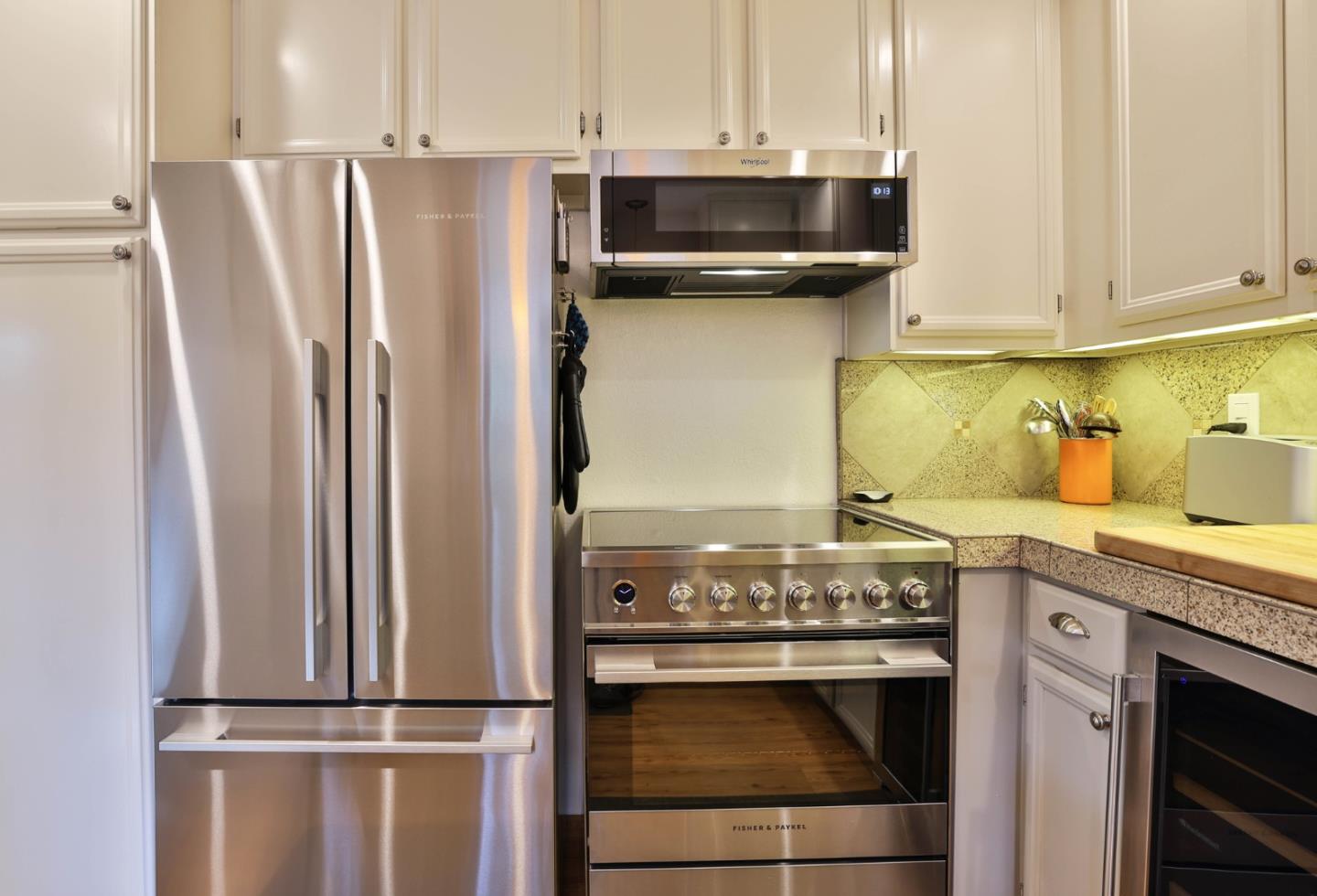 Detail Gallery Image 11 of 27 For 47 Dot Ave #D,  Campbell,  CA 95008 - 2 Beds | 2 Baths