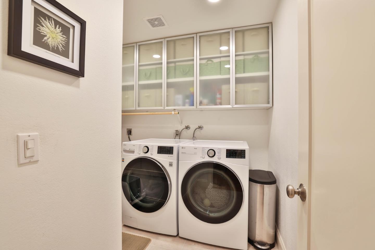 Detail Gallery Image 12 of 27 For 47 Dot Ave #D,  Campbell,  CA 95008 - 2 Beds | 2 Baths