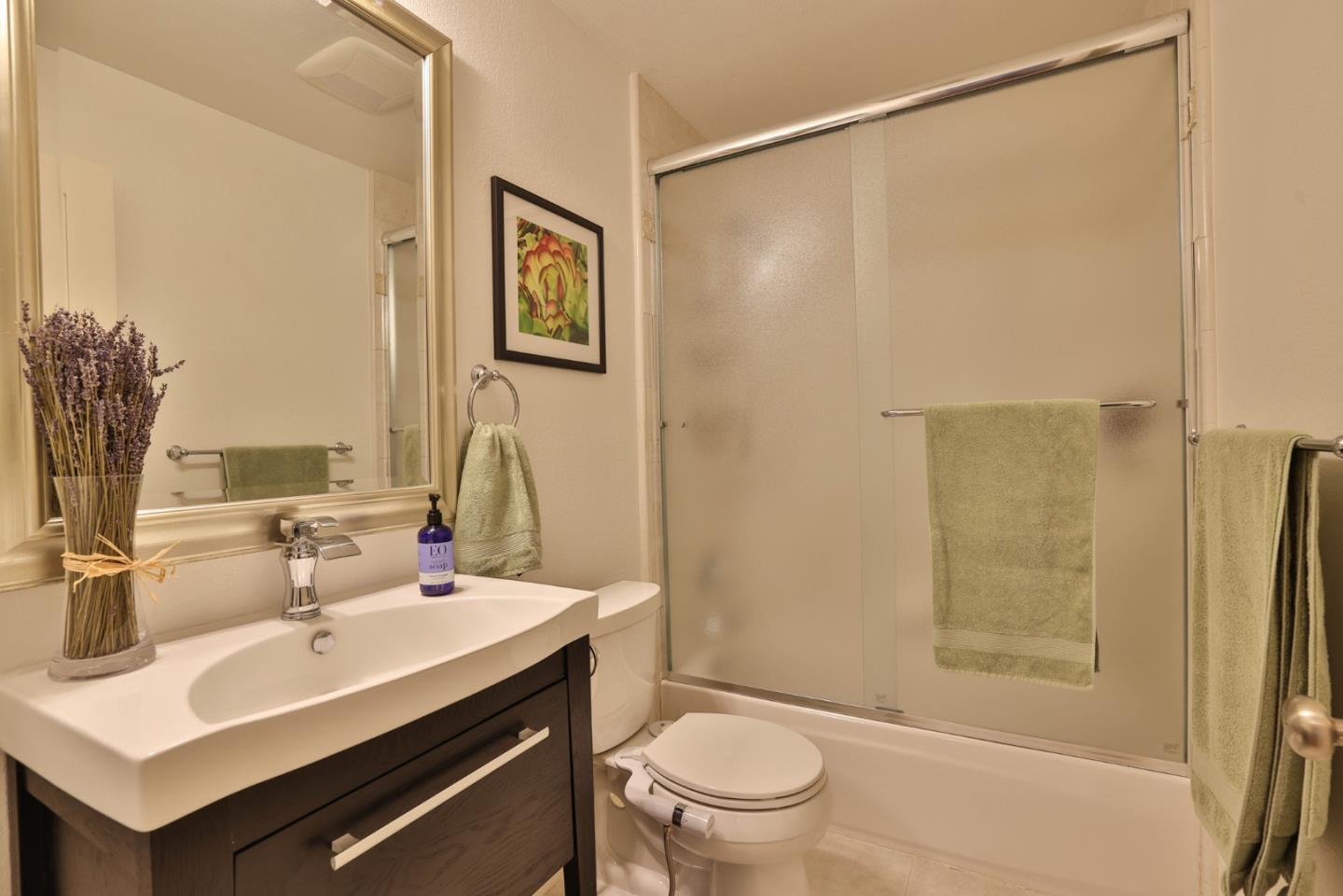 Detail Gallery Image 21 of 27 For 47 Dot Ave #D,  Campbell,  CA 95008 - 2 Beds | 2 Baths