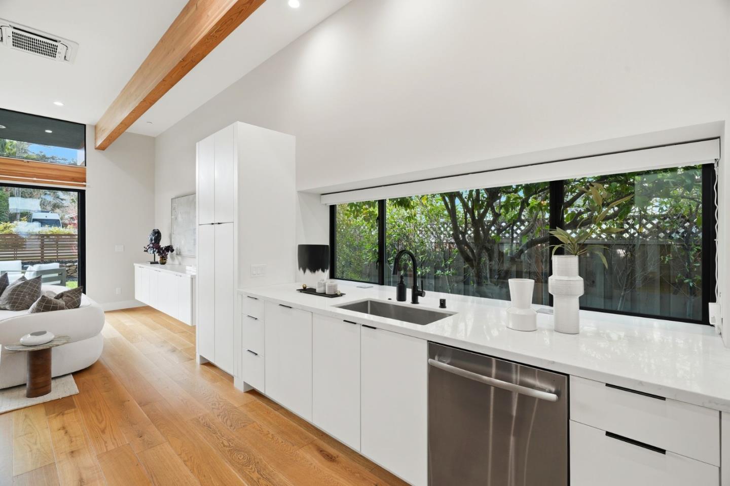 Detail Gallery Image 20 of 49 For 1617 Corte via, Los Altos,  CA 94024 - 4 Beds | 3 Baths