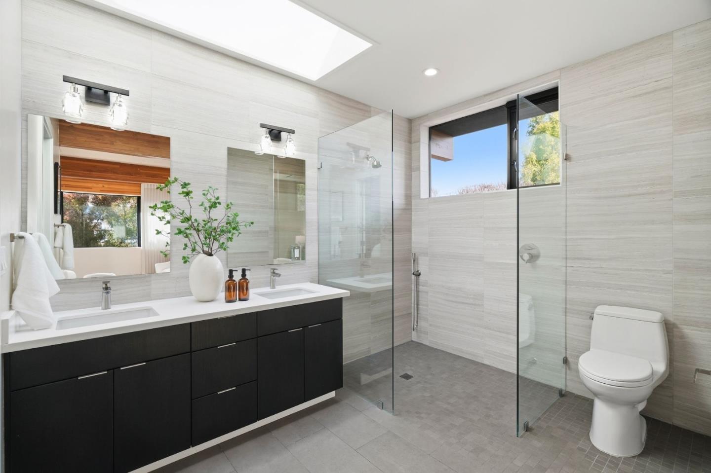 Detail Gallery Image 28 of 49 For 1617 Corte via, Los Altos,  CA 94024 - 4 Beds | 3 Baths