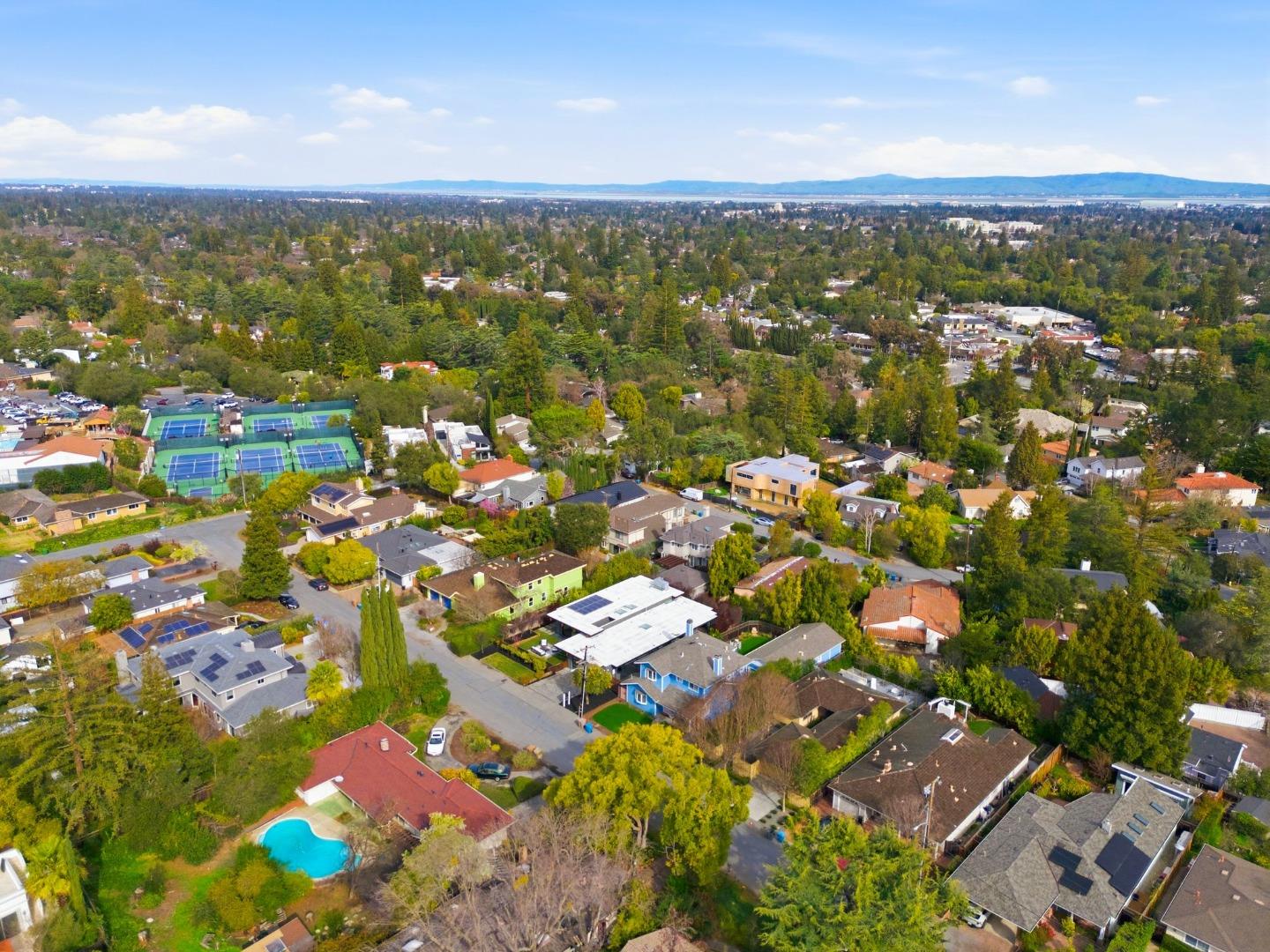 Detail Gallery Image 46 of 49 For 1617 Corte via, Los Altos,  CA 94024 - 4 Beds | 3 Baths