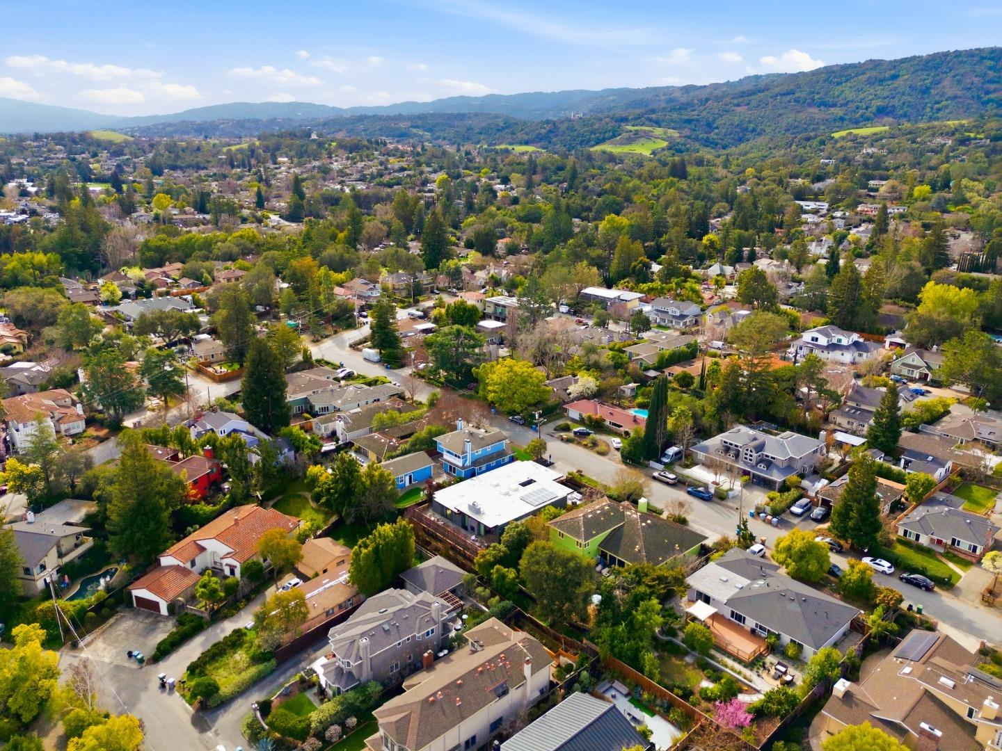 Detail Gallery Image 48 of 49 For 1617 Corte via, Los Altos,  CA 94024 - 4 Beds | 3 Baths