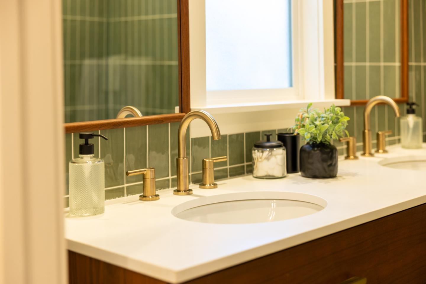 Detail Gallery Image 16 of 20 For 508 4th St, Pacific Grove,  CA 93950 - 2 Beds | 2 Baths