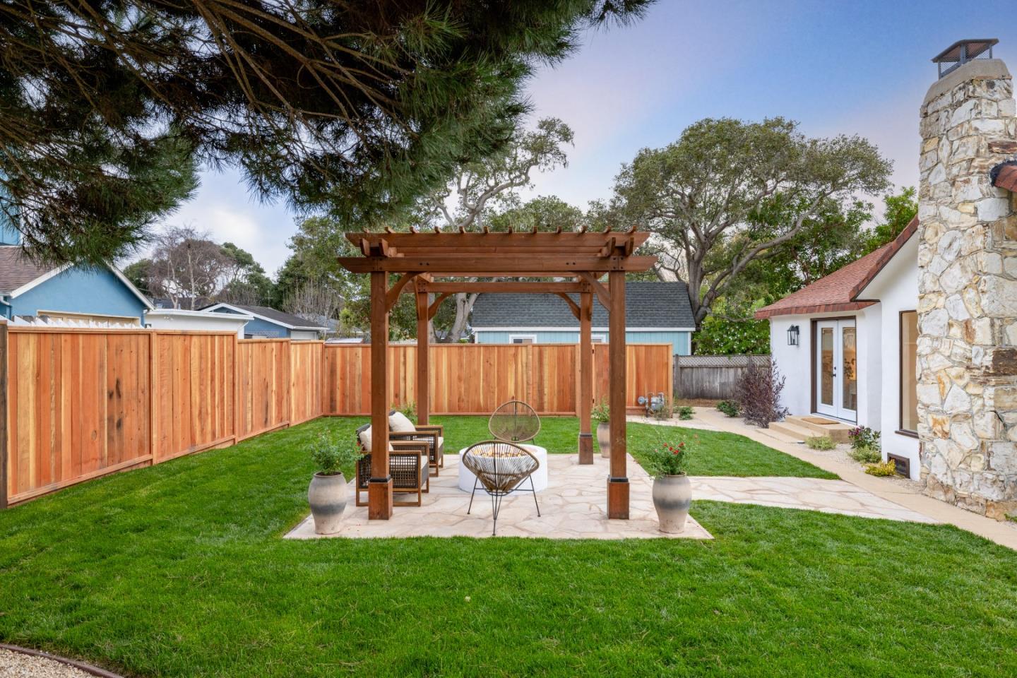 Detail Gallery Image 18 of 20 For 508 4th St, Pacific Grove,  CA 93950 - 2 Beds | 2 Baths