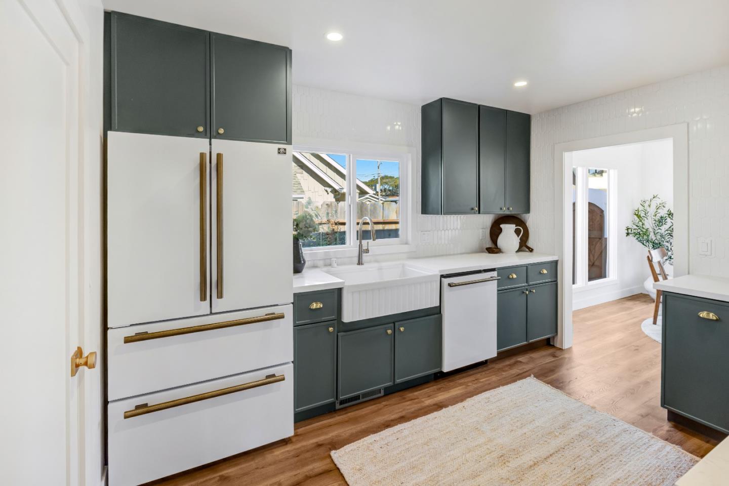 Detail Gallery Image 9 of 20 For 508 4th St, Pacific Grove,  CA 93950 - 2 Beds | 2 Baths