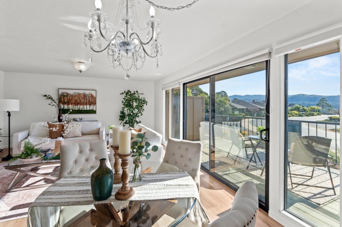 Detail Gallery Image 6 of 33 For 212 Del Mesa Carmel, Carmel,  CA 93923 - 1 Beds | 1 Baths