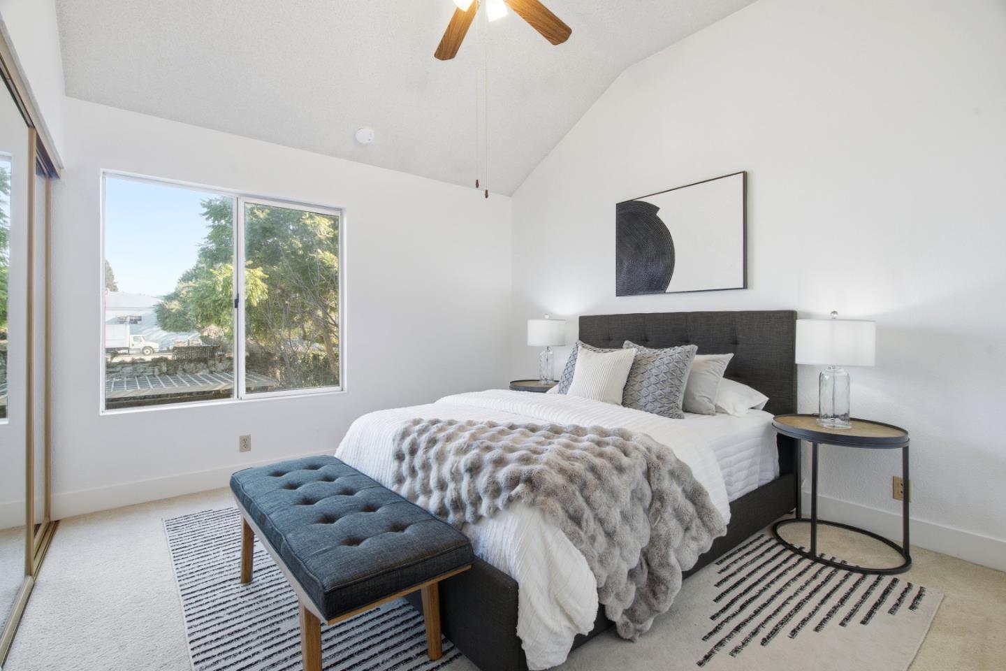 Detail Gallery Image 12 of 22 For 25495 Southwick Dr #101,  Hayward,  CA 94544 - 3 Beds | 2/1 Baths