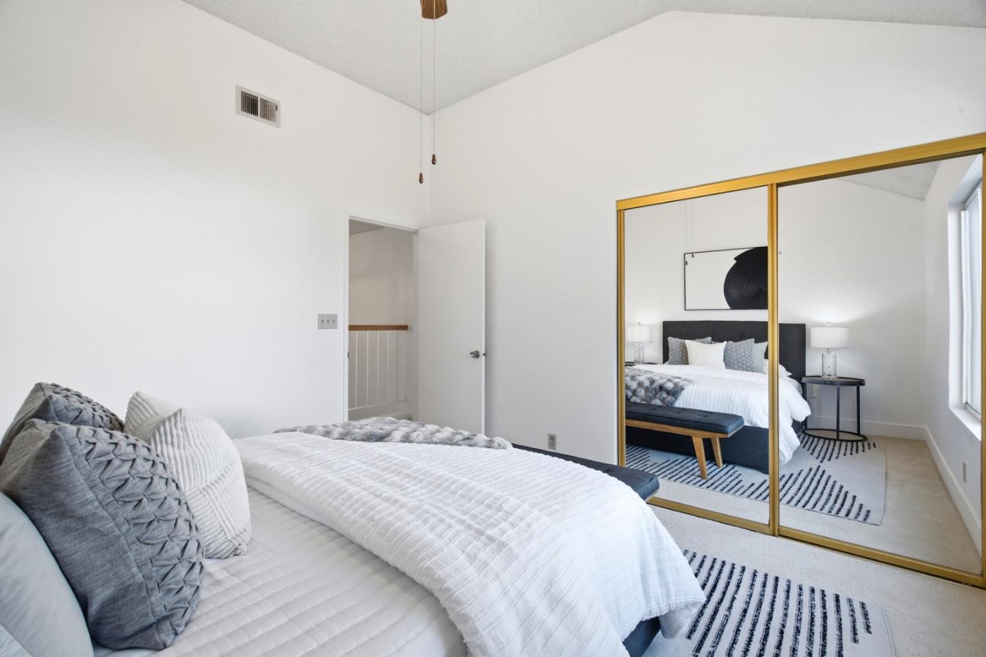 Detail Gallery Image 13 of 22 For 25495 Southwick Dr #101,  Hayward,  CA 94544 - 3 Beds | 2/1 Baths