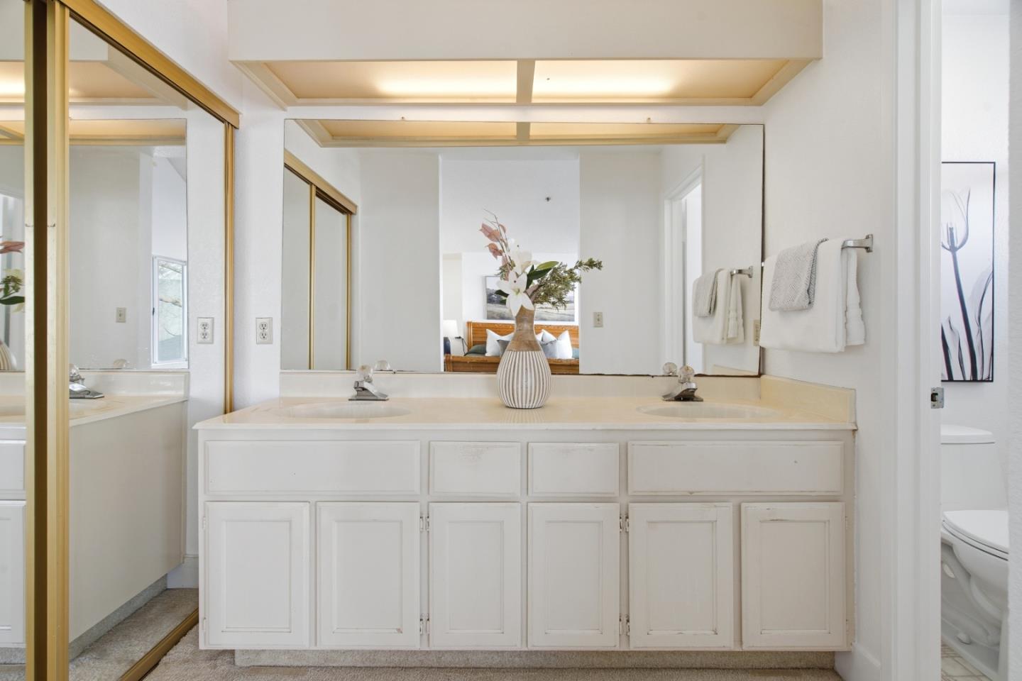 Detail Gallery Image 16 of 22 For 25495 Southwick Dr #101,  Hayward,  CA 94544 - 3 Beds | 2/1 Baths