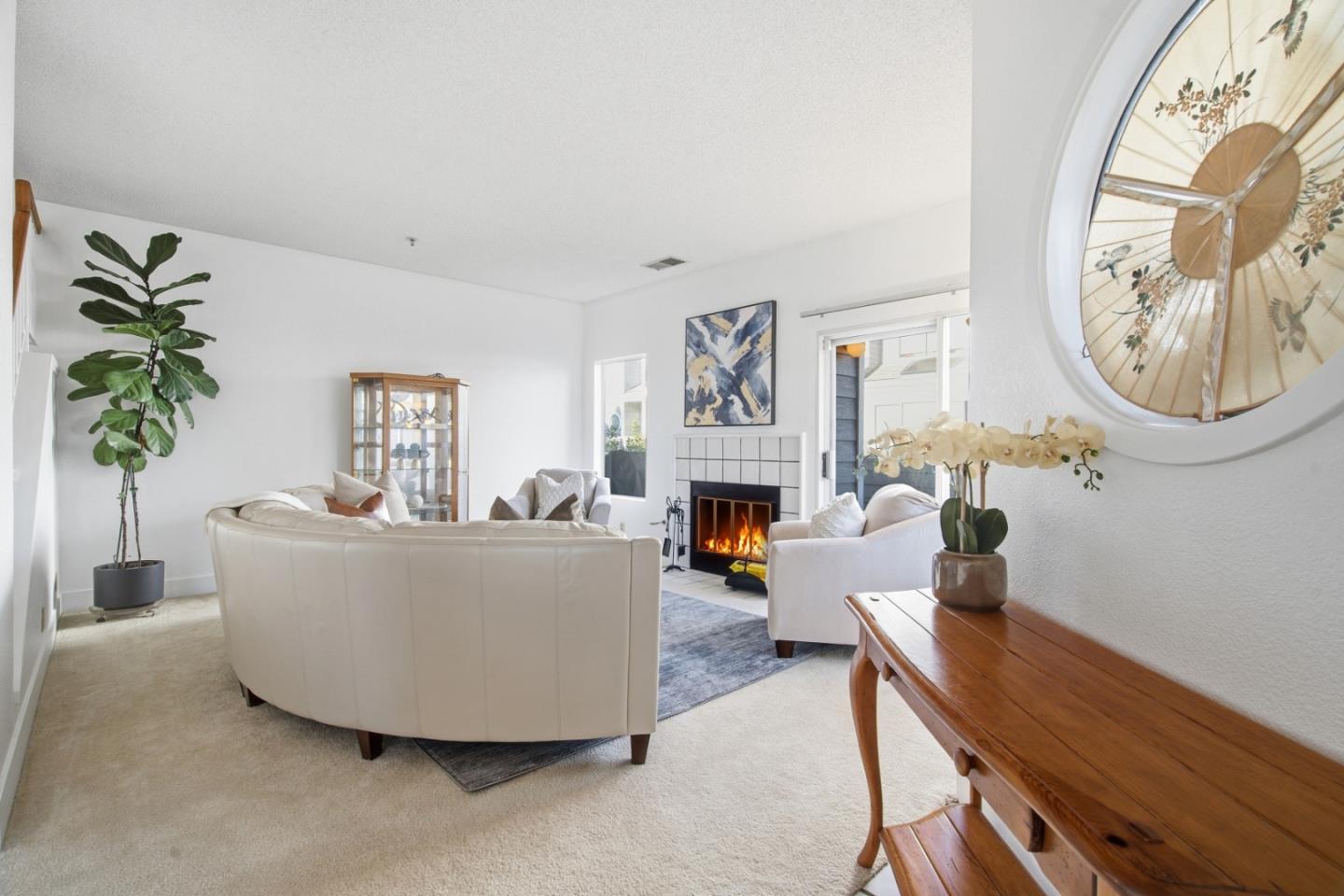 Detail Gallery Image 5 of 22 For 25495 Southwick Dr #101,  Hayward,  CA 94544 - 3 Beds | 2/1 Baths