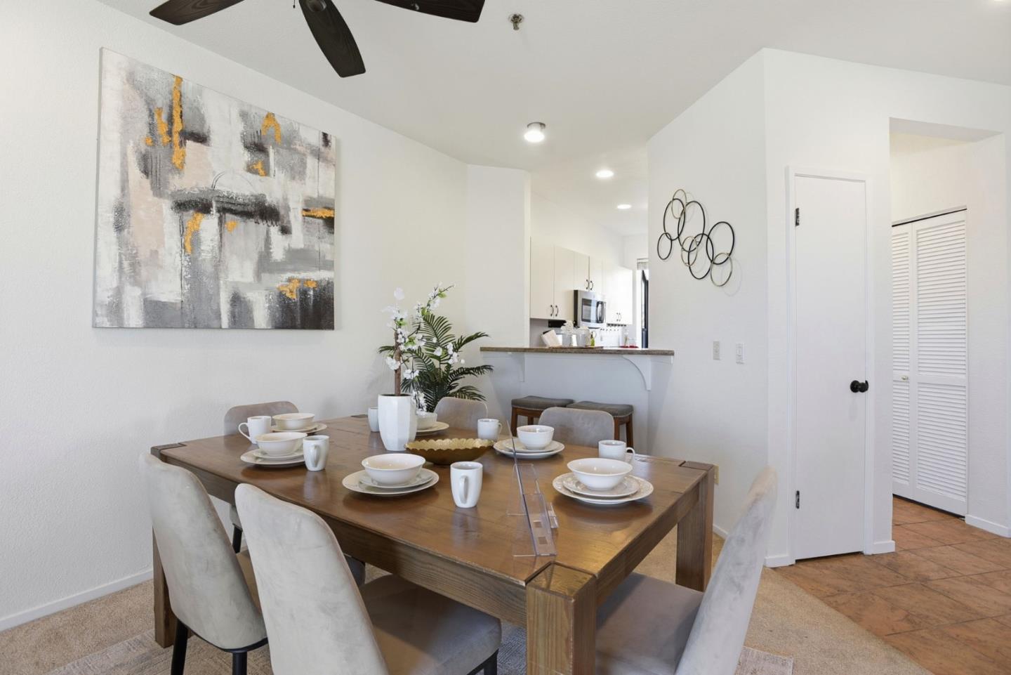 Detail Gallery Image 13 of 38 For 139 Shorebird Cir, Redwood City,  CA 94065 - 1 Beds | 1 Baths