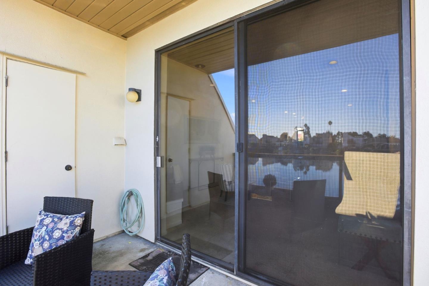 Detail Gallery Image 23 of 38 For 139 Shorebird Cir, Redwood City,  CA 94065 - 1 Beds | 1 Baths