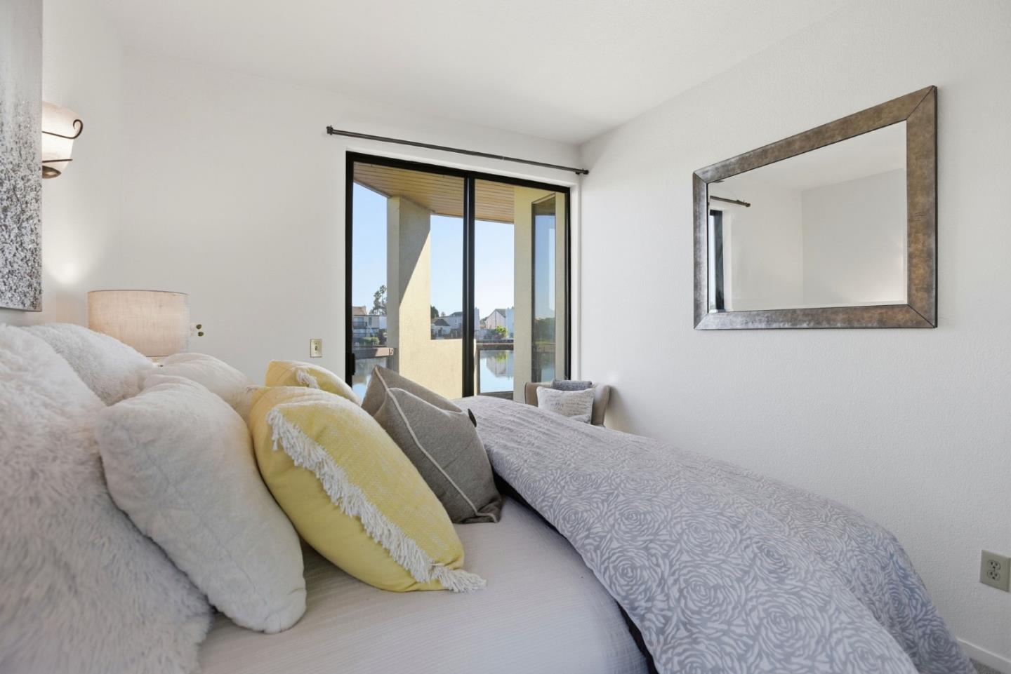 Detail Gallery Image 28 of 38 For 139 Shorebird Cir, Redwood City,  CA 94065 - 1 Beds | 1 Baths