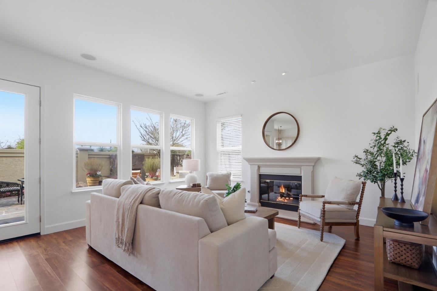 Detail Gallery Image 16 of 73 For 18431 Carmelo Ct, Morgan Hill,  CA 95037 - 5 Beds | 3 Baths