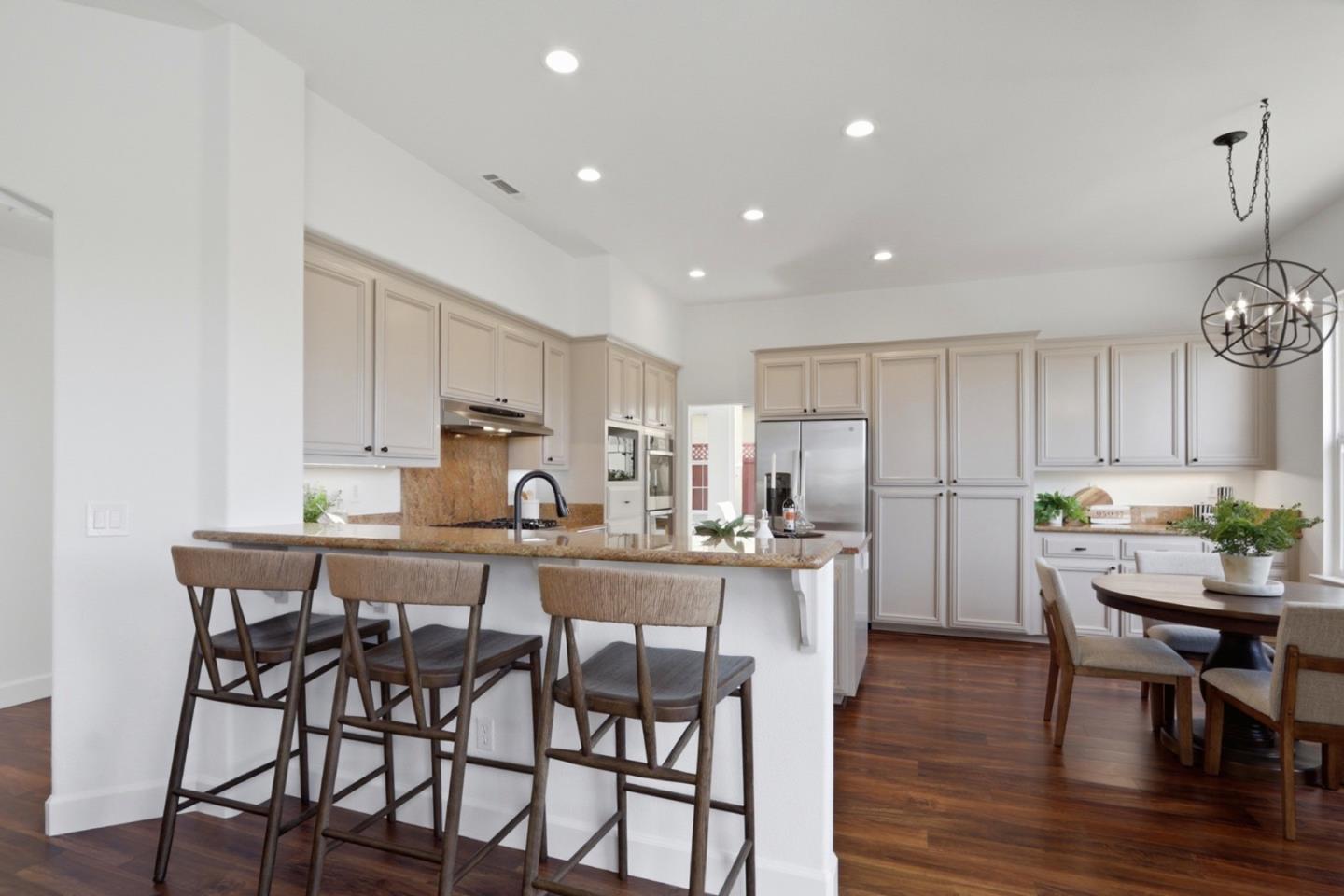 Detail Gallery Image 21 of 73 For 18431 Carmelo Ct, Morgan Hill,  CA 95037 - 5 Beds | 3 Baths