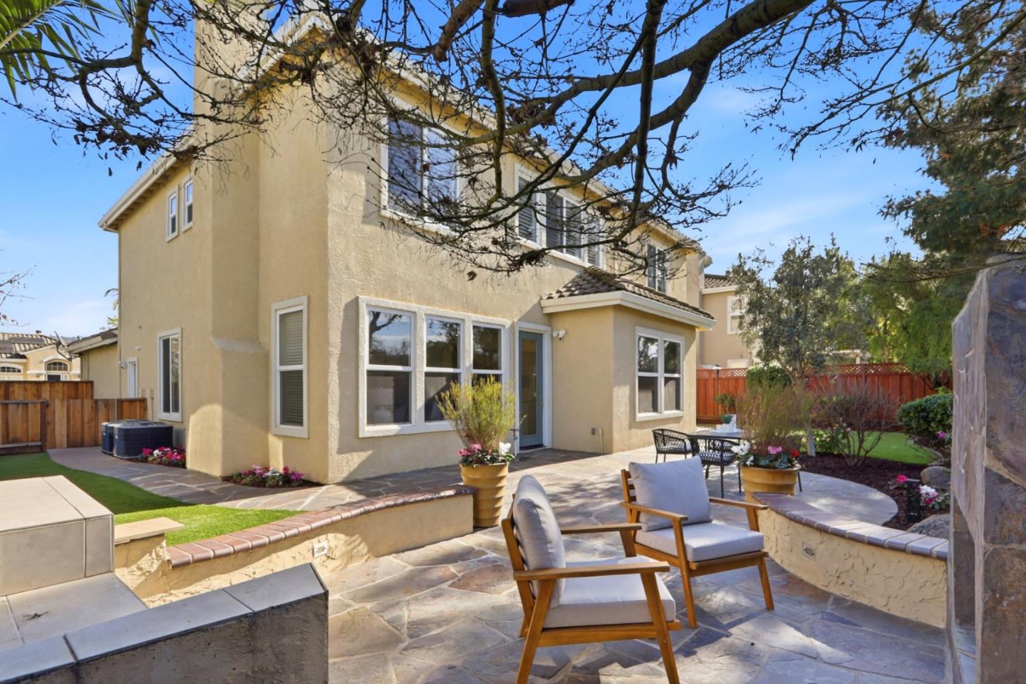 Detail Gallery Image 6 of 73 For 18431 Carmelo Ct, Morgan Hill,  CA 95037 - 5 Beds | 3 Baths