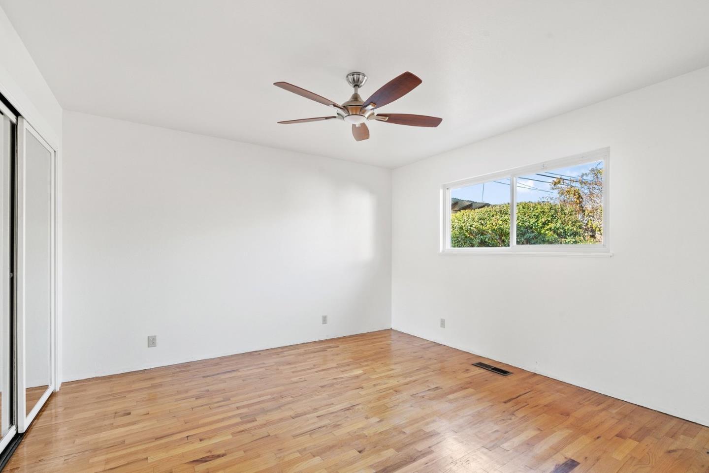 Detail Gallery Image 12 of 24 For 612 Alameda Ave, Salinas,  CA 93901 - 3 Beds | 2 Baths