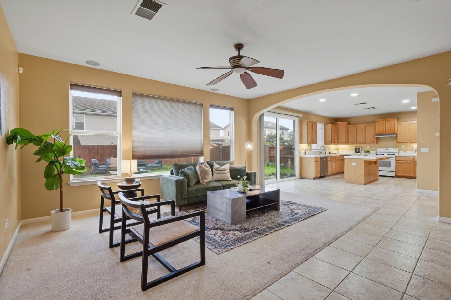 Detail Gallery Image 10 of 40 For 8727 Bergamo Cir, Stockton,  CA 95212 - 4 Beds | 3 Baths