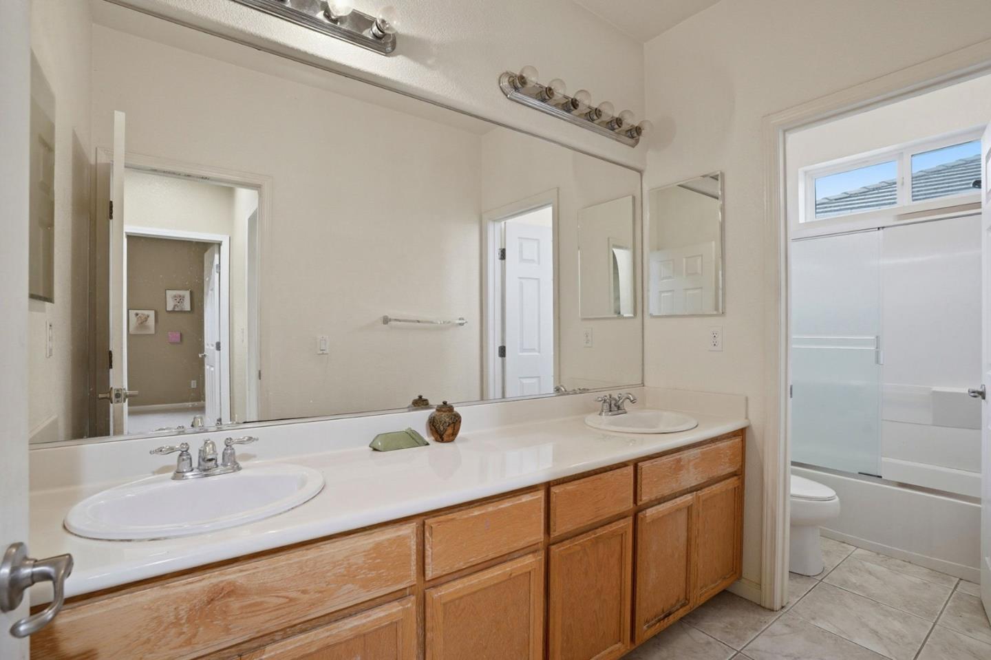 Detail Gallery Image 29 of 40 For 8727 Bergamo Cir, Stockton,  CA 95212 - 4 Beds | 3 Baths