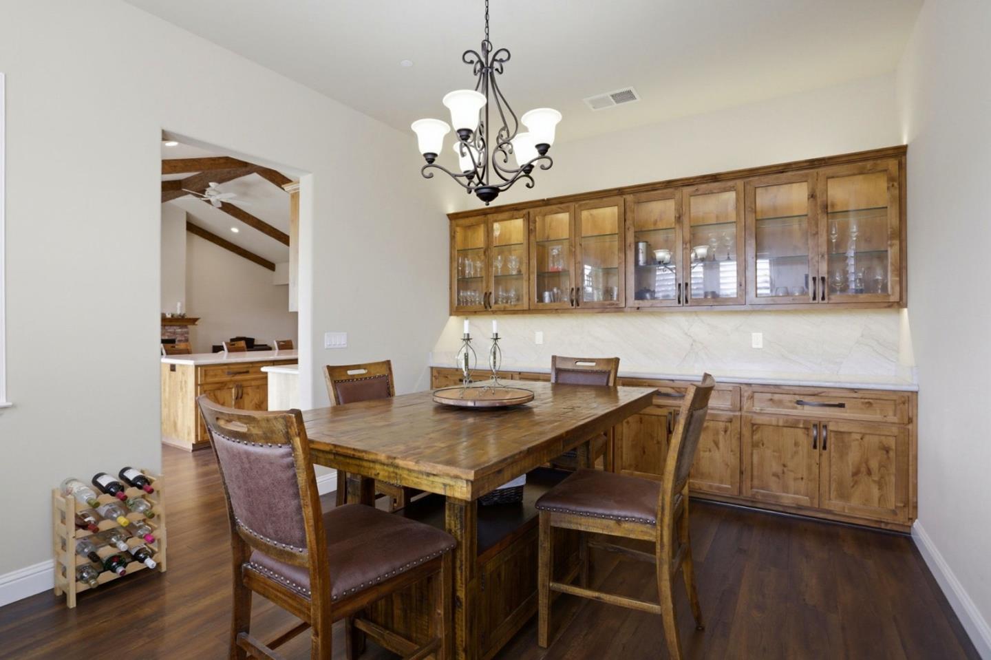 Detail Gallery Image 15 of 37 For 65 Ralphs Way, Hollister,  CA 95023 - 4 Beds | 3 Baths