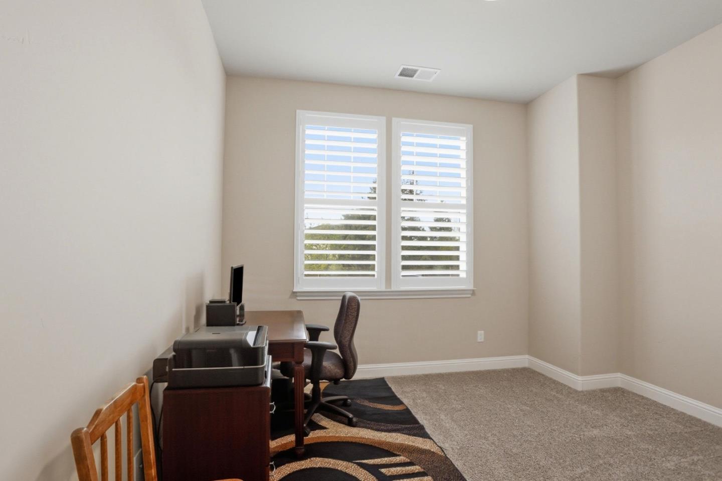 Detail Gallery Image 16 of 37 For 65 Ralphs Way, Hollister,  CA 95023 - 4 Beds | 3 Baths