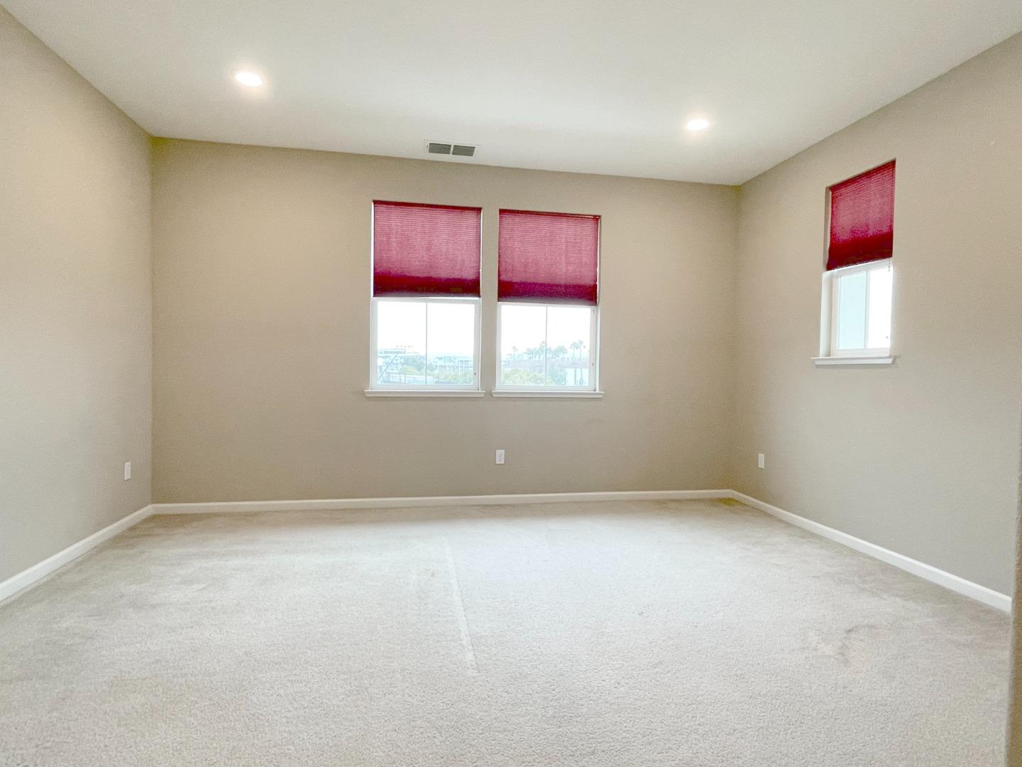 Detail Gallery Image 10 of 16 For 711 Garden St, Milpitas,  CA 95035 - 3 Beds | 3/1 Baths