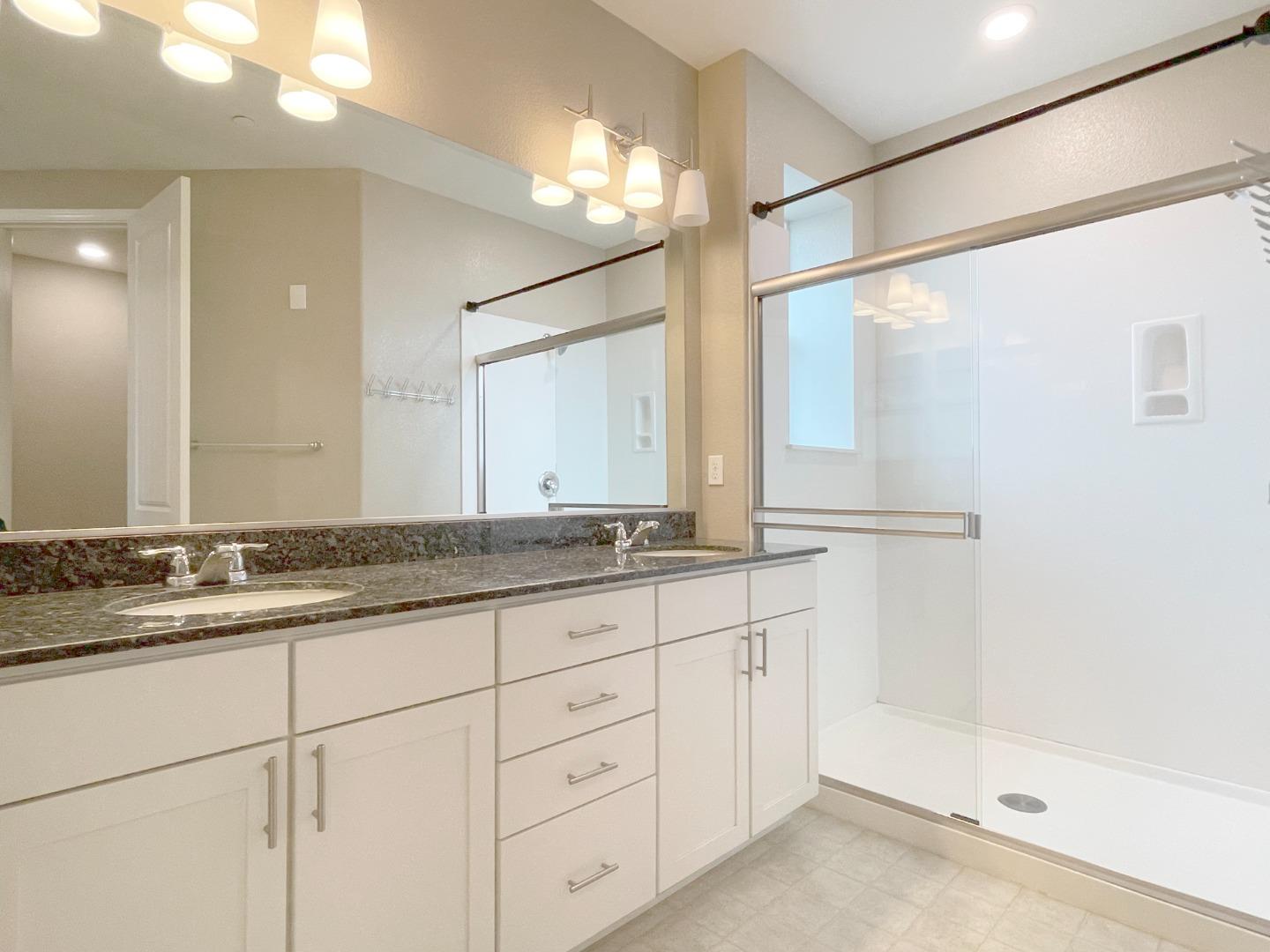 Detail Gallery Image 11 of 16 For 711 Garden St, Milpitas,  CA 95035 - 3 Beds | 3/1 Baths