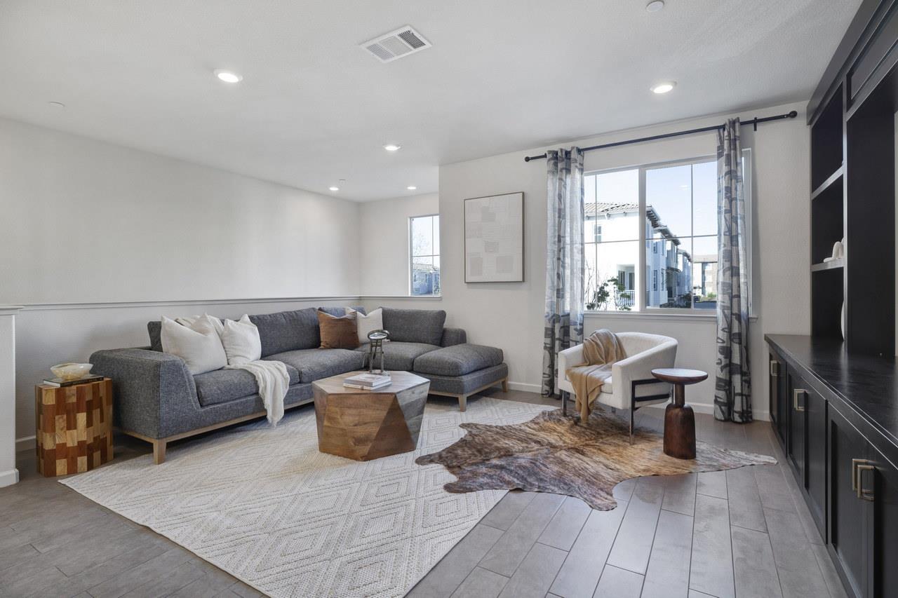 Photo #4: ML82032010 Listing: Photo #4