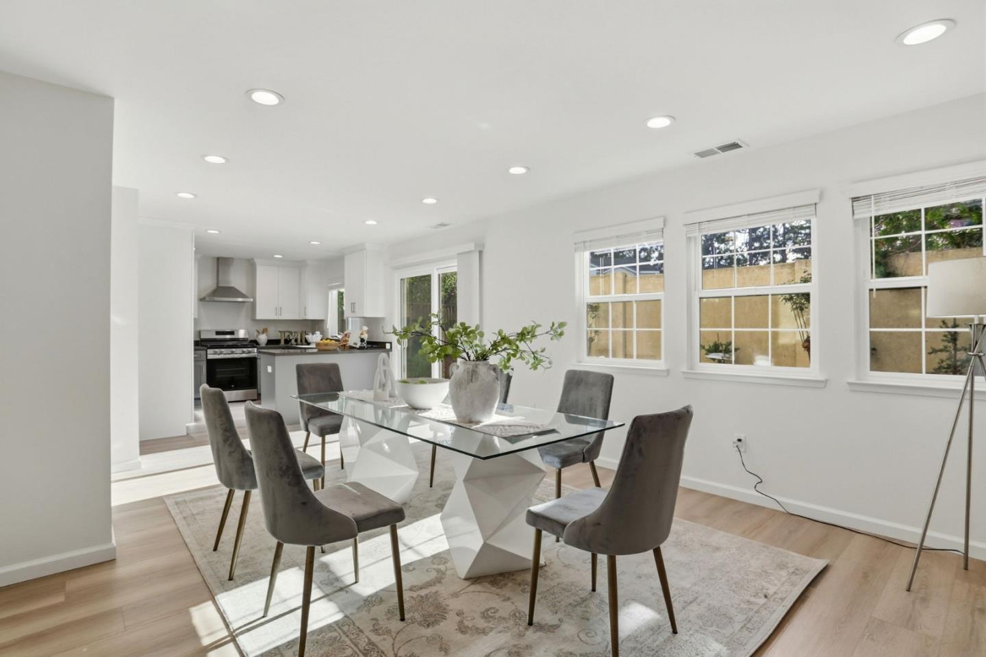 Detail Gallery Image 11 of 30 For 1430 Cuciz Ln, Milpitas,  CA 95035 - 4 Beds | 2/1 Baths