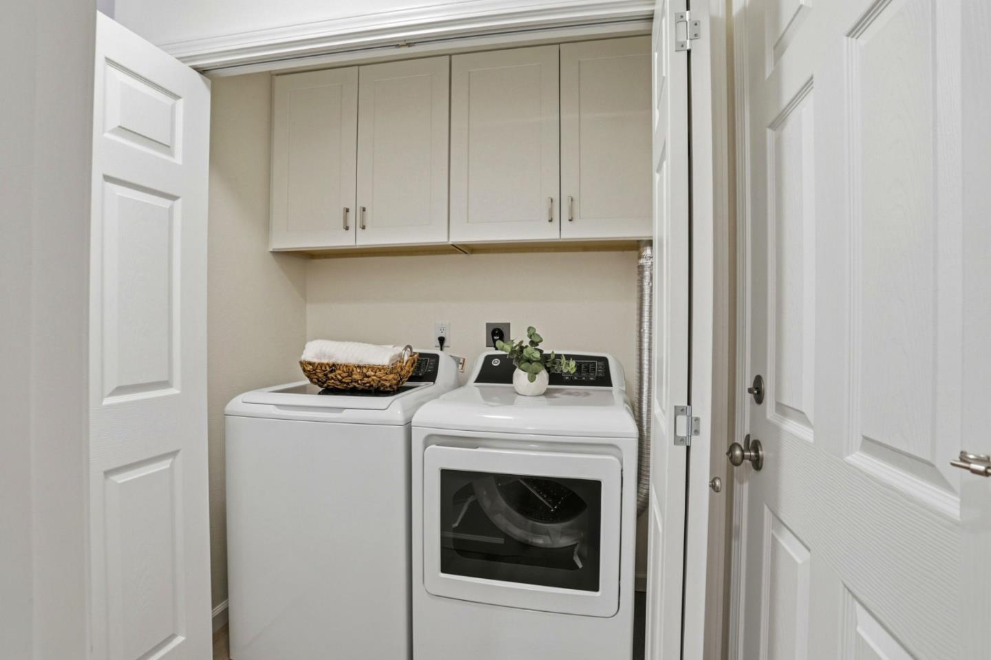 Detail Gallery Image 25 of 30 For 1430 Cuciz Ln, Milpitas,  CA 95035 - 4 Beds | 2/1 Baths