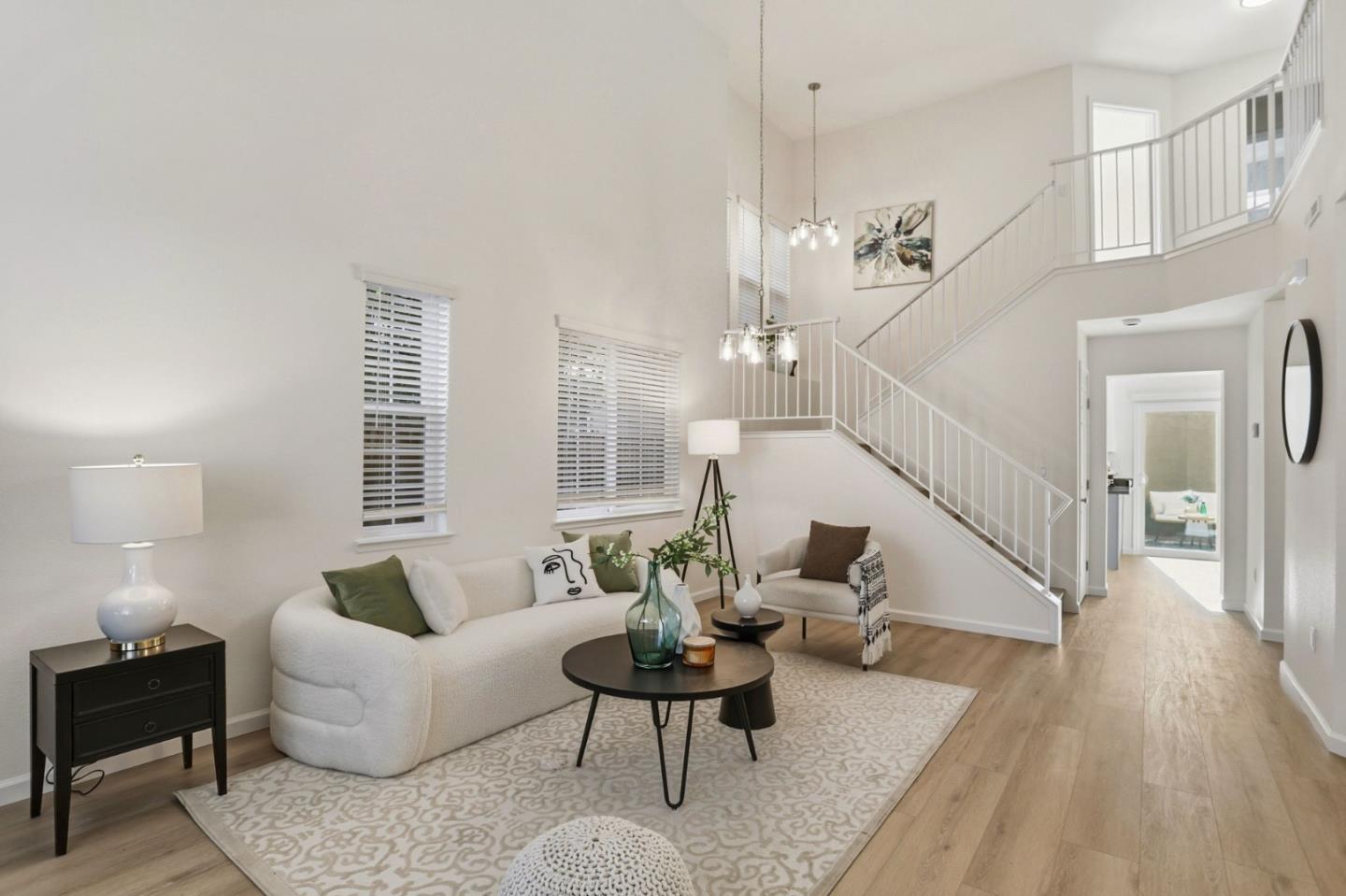 Detail Gallery Image 3 of 30 For 1430 Cuciz Ln, Milpitas,  CA 95035 - 4 Beds | 2/1 Baths