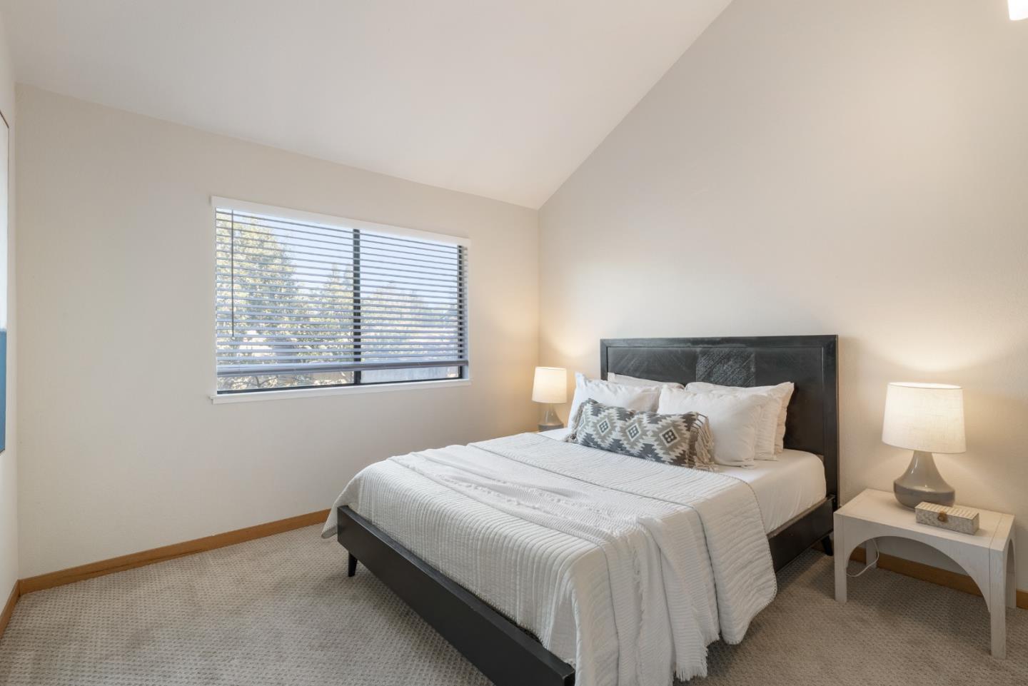 Detail Gallery Image 21 of 31 For 1467 Tyler Park Way, Mountain View,  CA 94040 - 3 Beds | 2/1 Baths