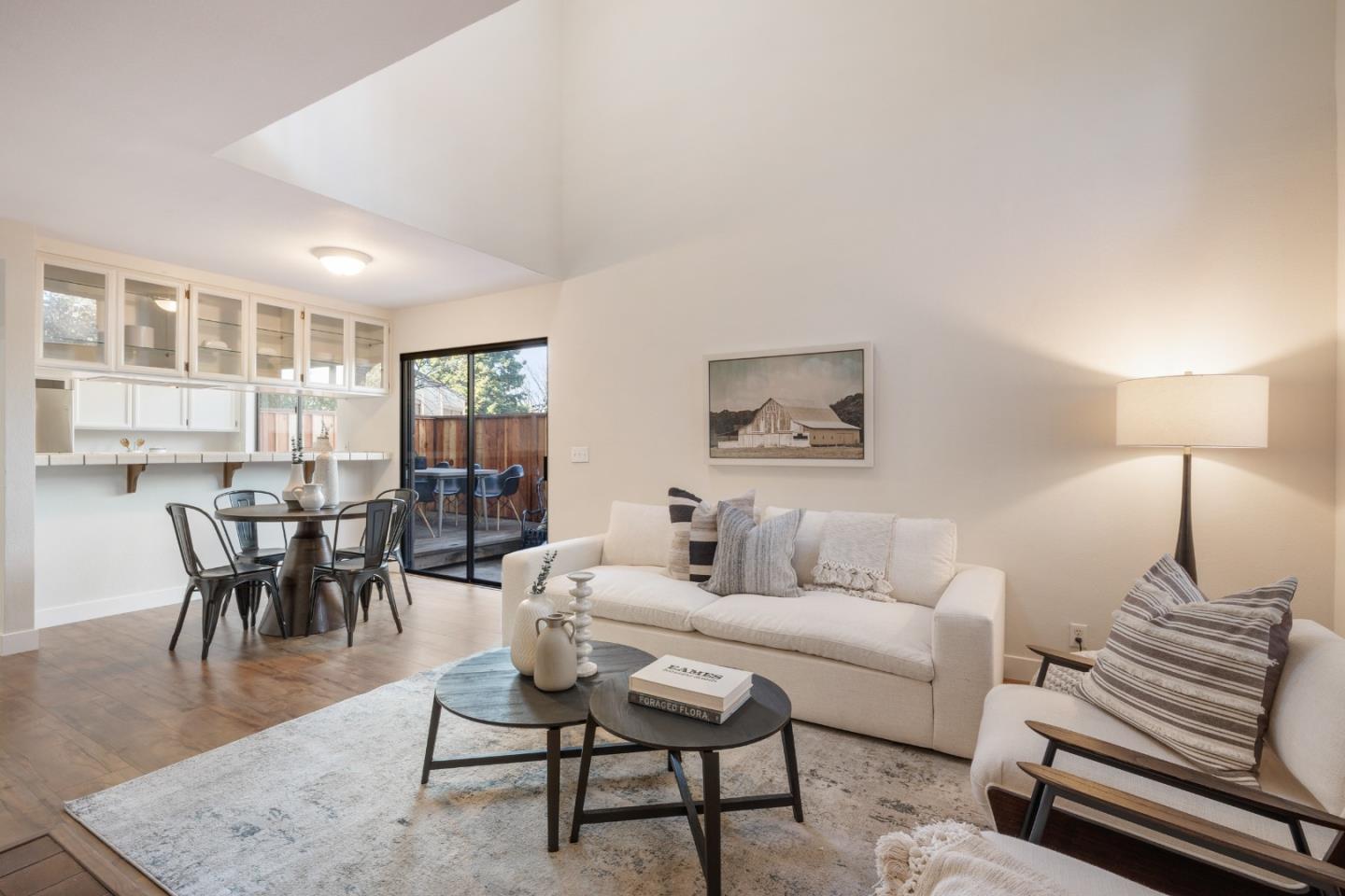 Detail Gallery Image 3 of 31 For 1467 Tyler Park Way, Mountain View,  CA 94040 - 3 Beds | 2/1 Baths