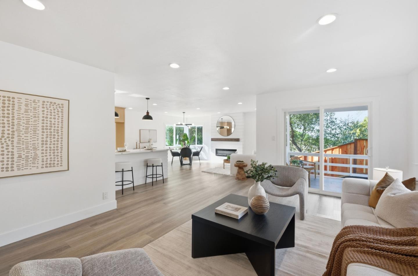 Detail Gallery Image 14 of 43 For 2478 Oakes Dr, Hayward,  CA 94542 - 3 Beds | 2 Baths