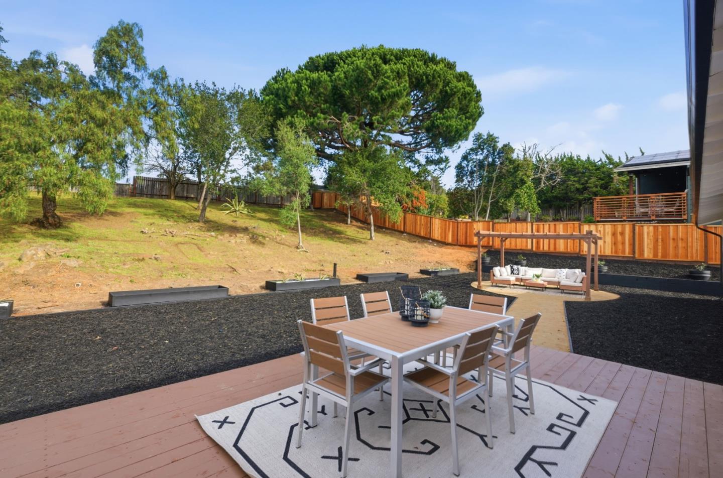 Detail Gallery Image 25 of 43 For 2478 Oakes Dr, Hayward,  CA 94542 - 3 Beds | 2 Baths