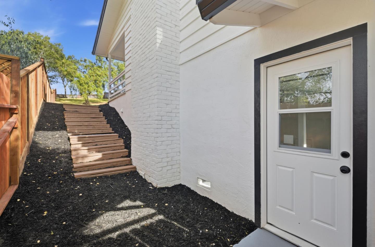 Detail Gallery Image 30 of 43 For 2478 Oakes Dr, Hayward,  CA 94542 - 3 Beds | 2 Baths