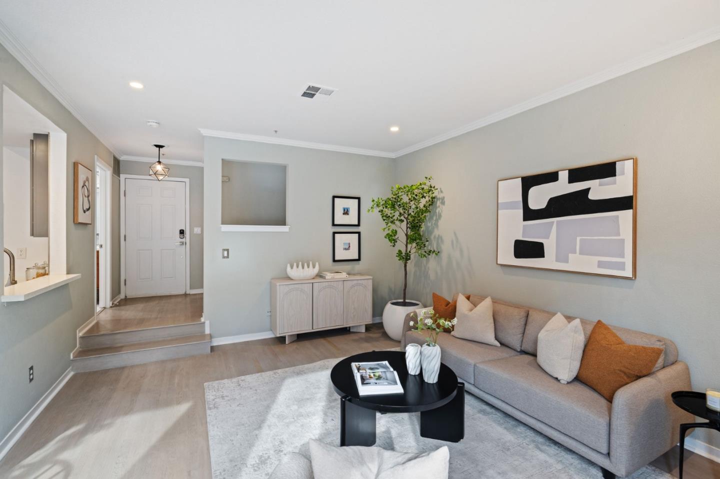 Photo #4: ML82032017 Listing: Photo #4