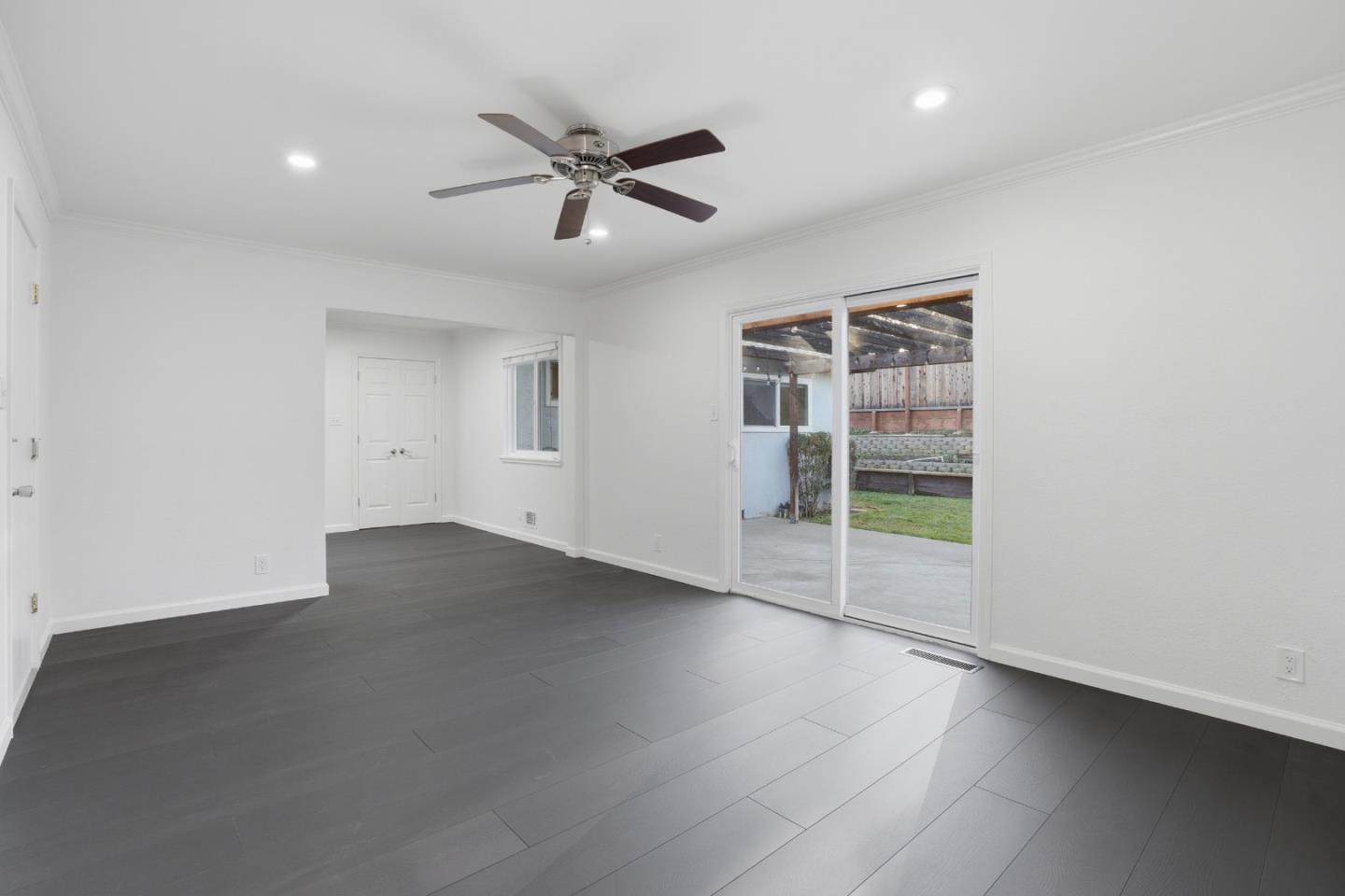 Detail Gallery Image 17 of 37 For 1272 Chelsea Way, Concord,  CA 94521 - 3 Beds | 2 Baths