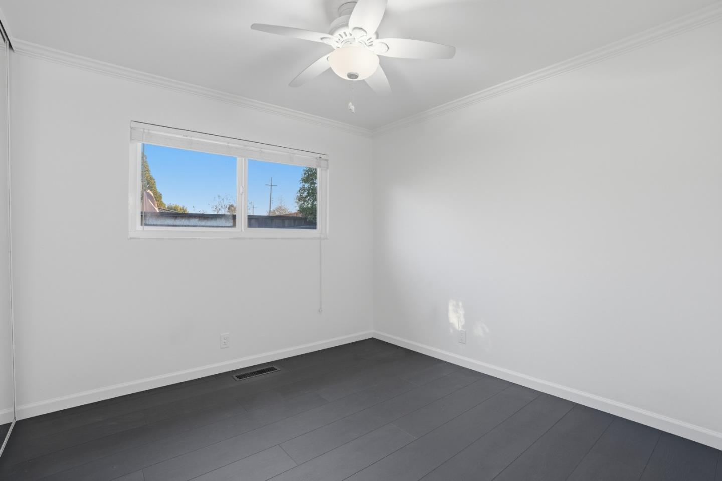 Detail Gallery Image 19 of 37 For 1272 Chelsea Way, Concord,  CA 94521 - 3 Beds | 2 Baths