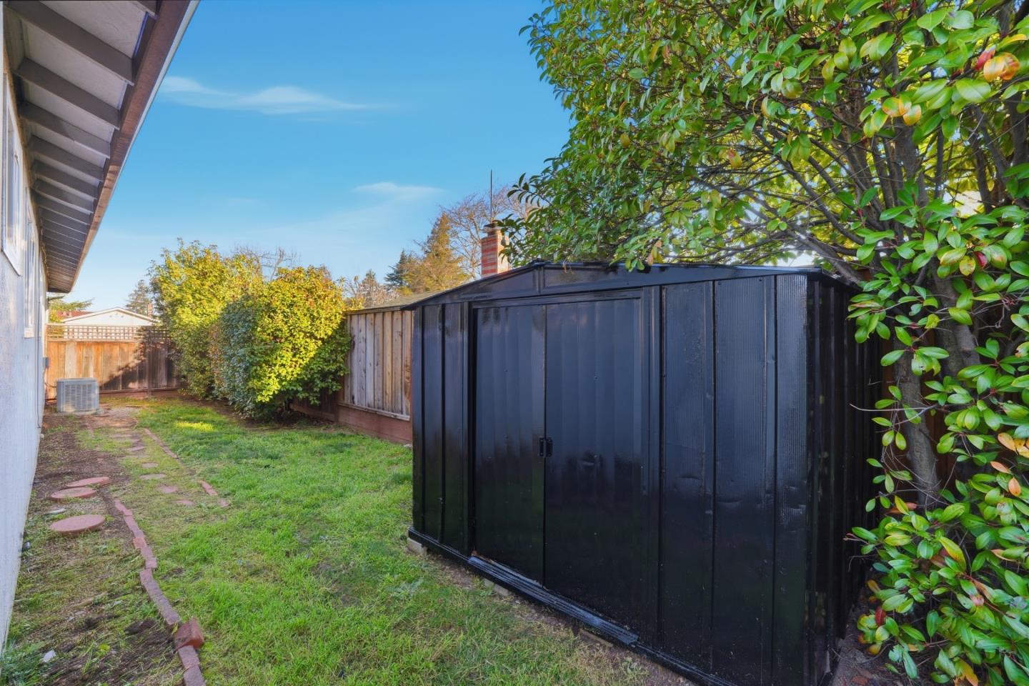 Detail Gallery Image 33 of 37 For 1272 Chelsea Way, Concord,  CA 94521 - 3 Beds | 2 Baths