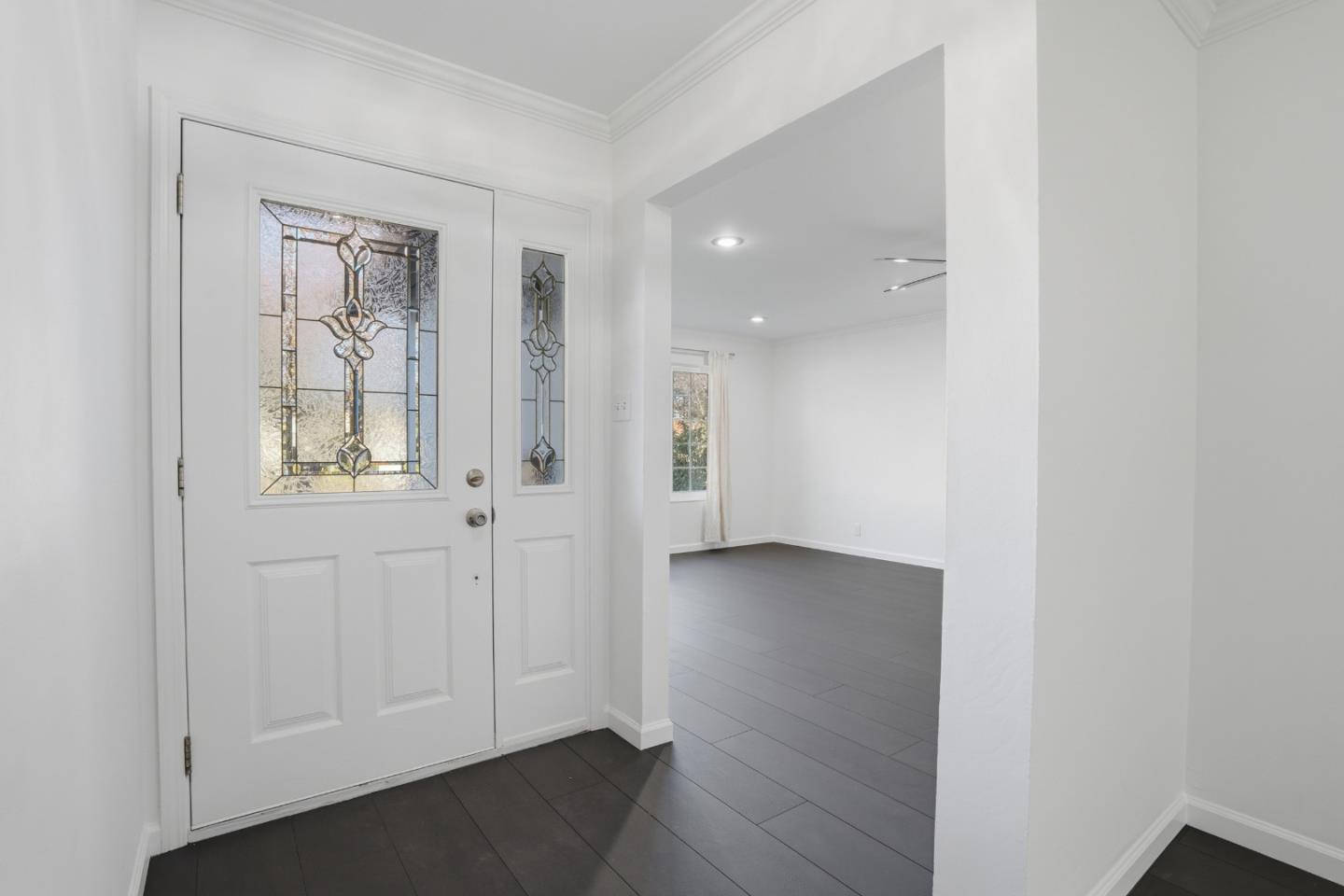 Detail Gallery Image 4 of 37 For 1272 Chelsea Way, Concord,  CA 94521 - 3 Beds | 2 Baths