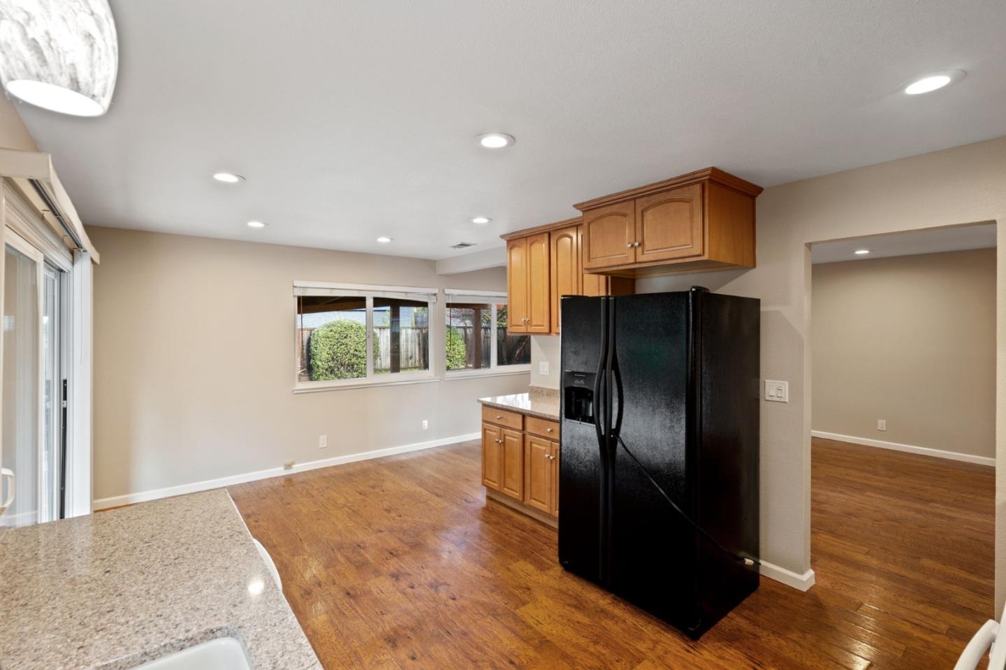 Detail Gallery Image 10 of 29 For 2695 Lyon Cir, Concord,  CA 94518 - 3 Beds | 2 Baths