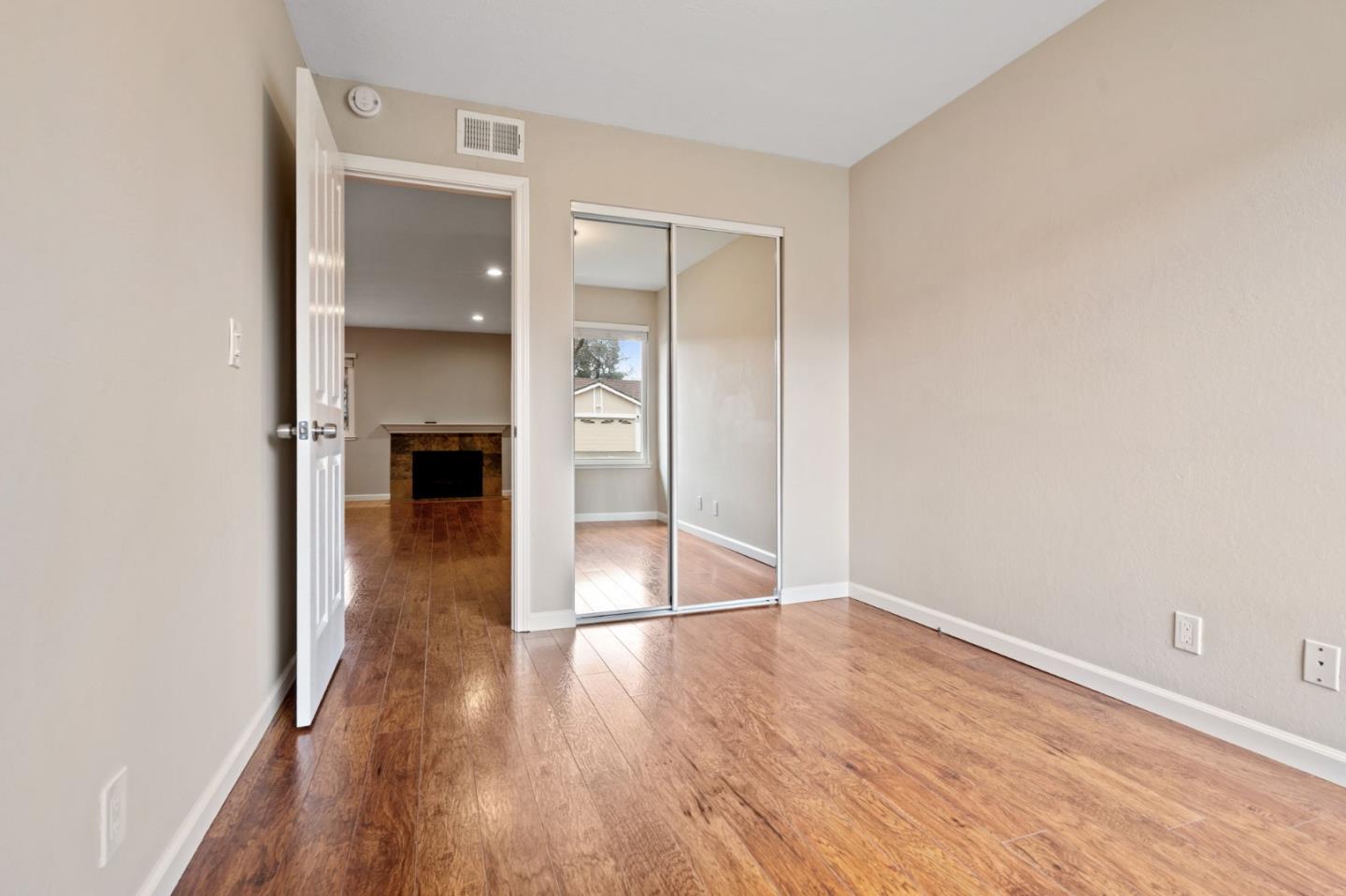 Detail Gallery Image 25 of 29 For 2695 Lyon Cir, Concord,  CA 94518 - 3 Beds | 2 Baths