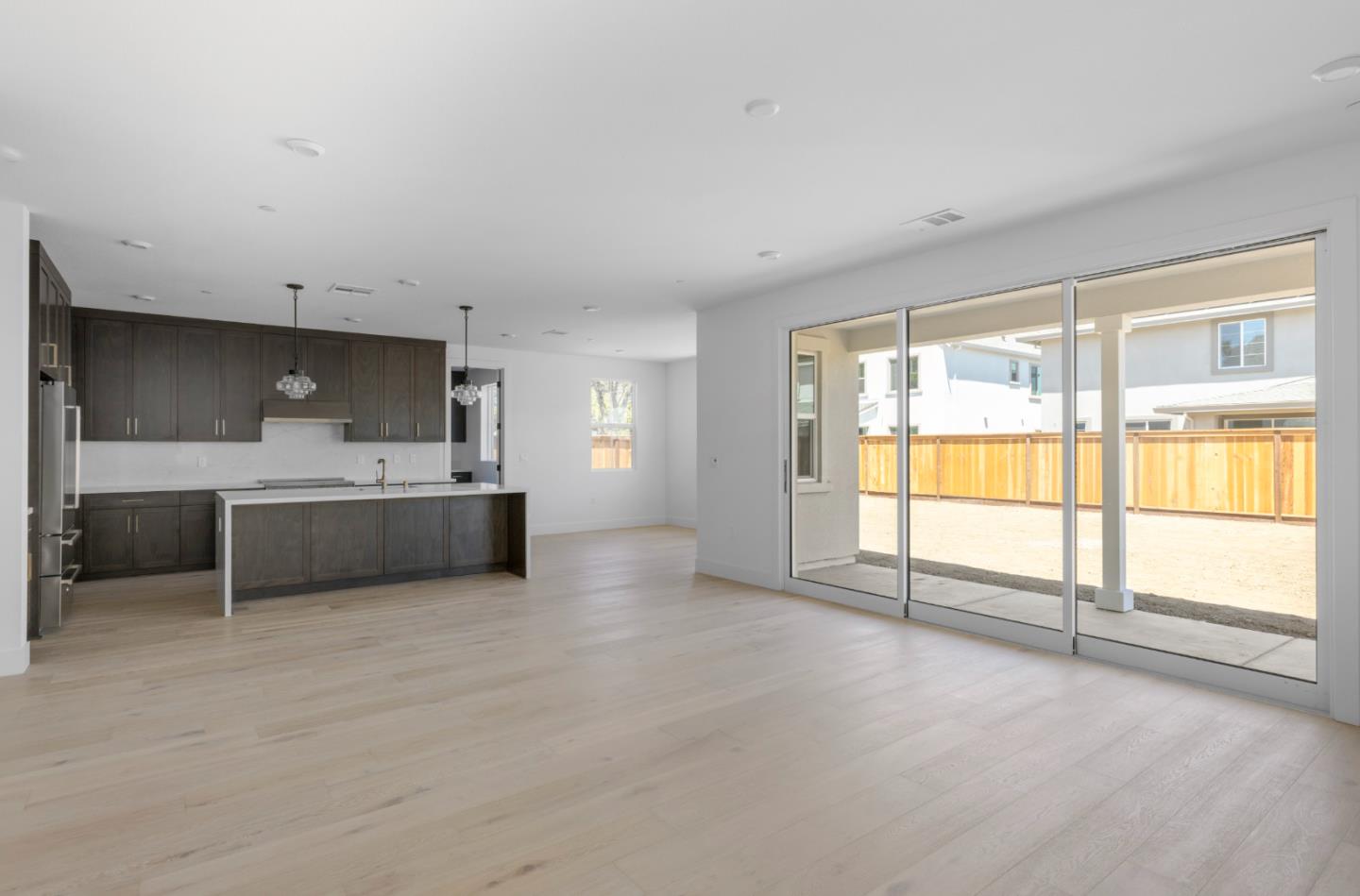 Detail Gallery Image 4 of 22 For 7384 Ailes Ct, Gilroy,  CA 95020 - 5 Beds | 4/1 Baths